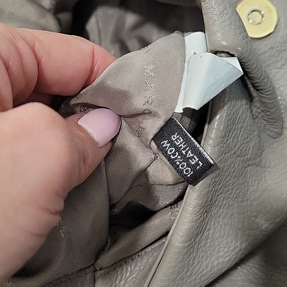 Marc Jacobs Pebbled-leather Shoulder Bag - Picture 9 of 14